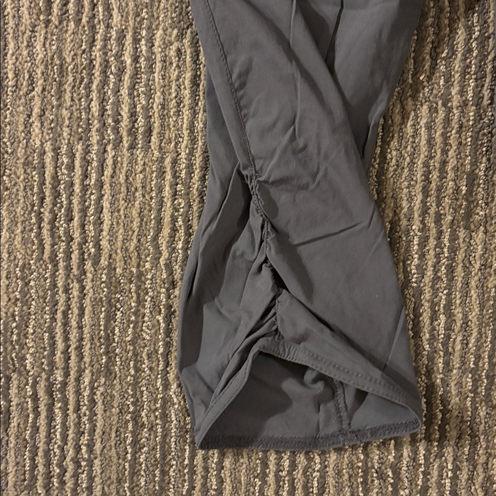 Eddie Bauer capris - Picture 2 of 6